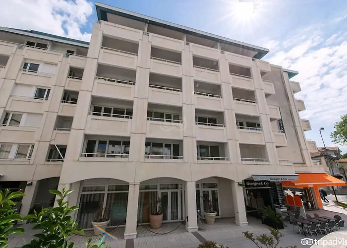 Appart'Hotel Le Trianon